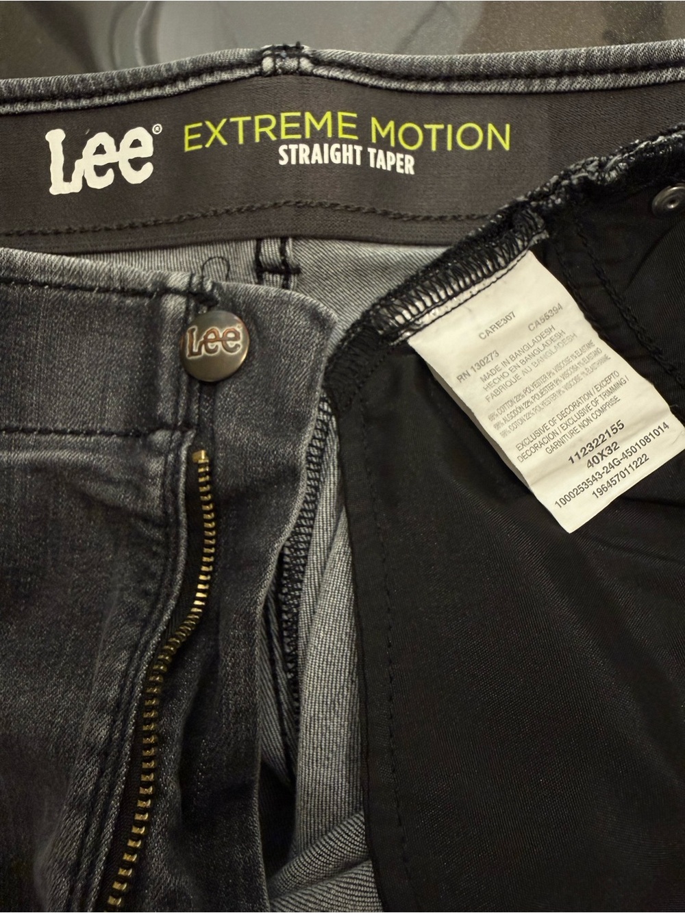 Lee Extreme Motion Men’s Jeans 40x32 Black Straight Taper Stretch